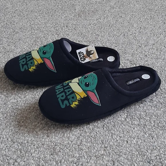New Star Wars Men's The Mandalorian "The Child" Clog Slipper. - Picture 5 of 12